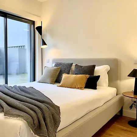 Apartment Chic&cozy - Batalha Ii