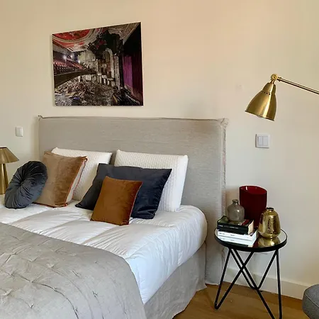 Chic&cozy - Batalha Ii Apartment *