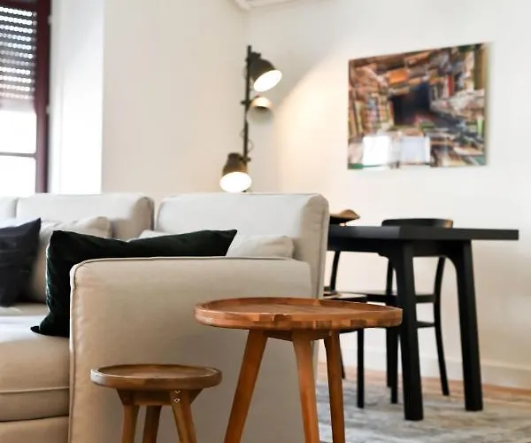 Chic&cozy - Batalha Ii Apartament